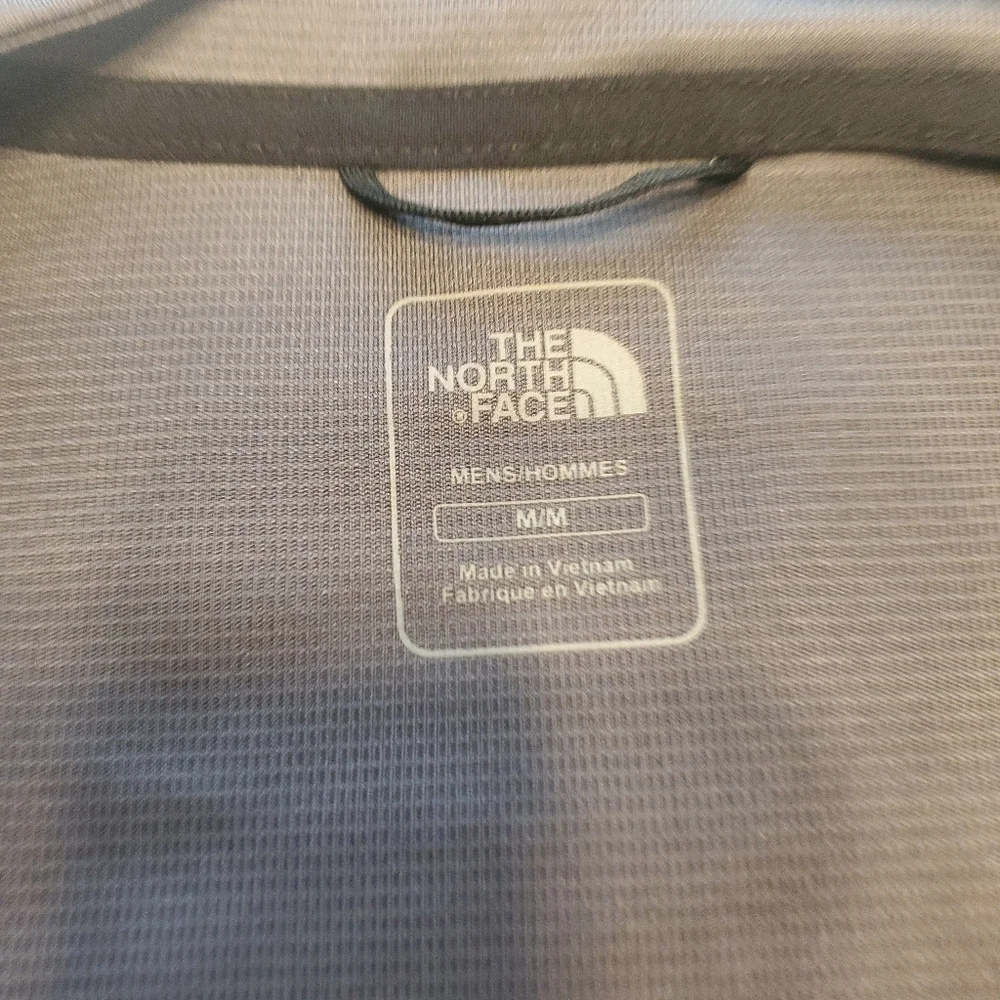 The North Face Men Vapor Wick Long Sleeve 1/4 Zip Pullover Lightweight Gray Sz M